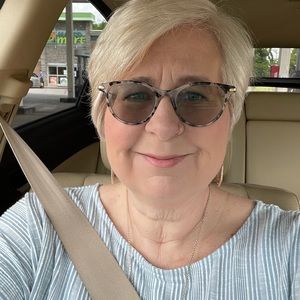 Meet your Posher, Ginger